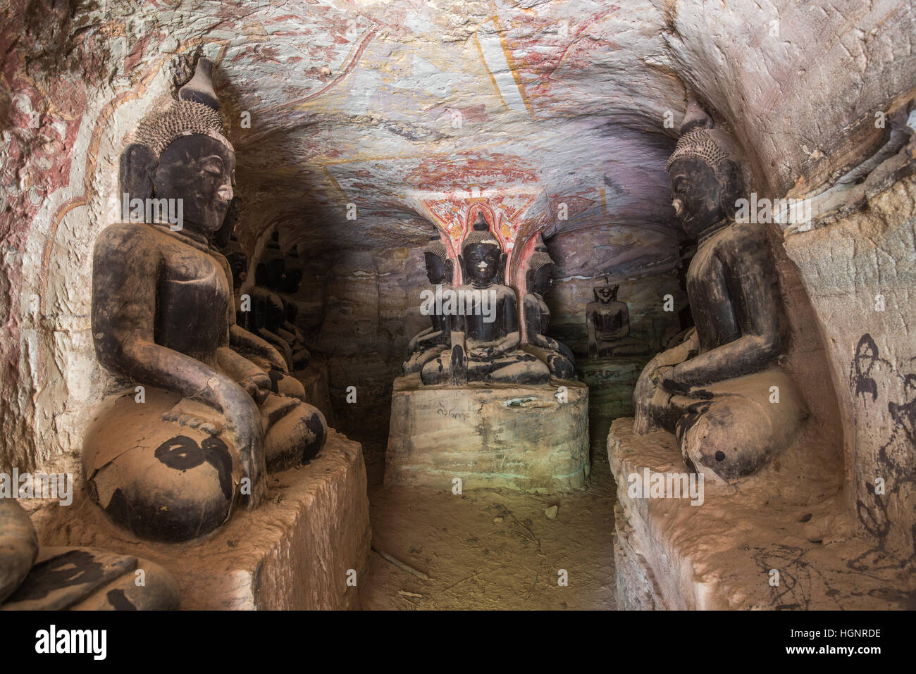 Buddha Bild auf Pho Win Taung Höhle in Monywa, Mandalay, Myanmar Stockfoto