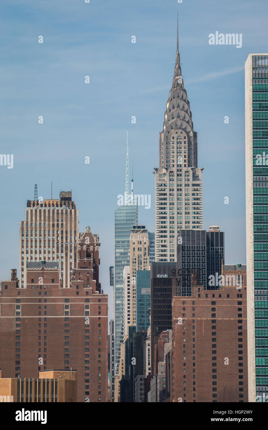 Ein Blick auf das Chrysler Building von Long Island City. Stockfoto