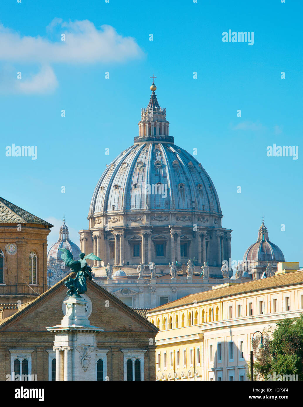 Ansicht von Rom mit Kuppel von St. Peter Basilica im Vatikan Stockfoto