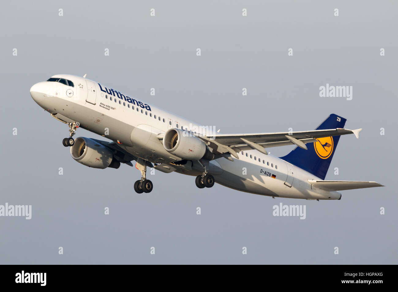 Lufthansa Airbus A320-200 von Düsseldorf Flughafen. Stockfoto