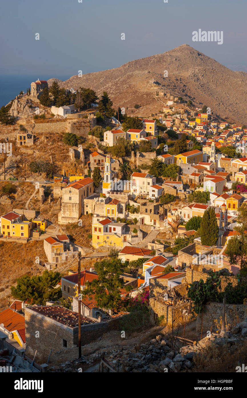 Blick auf Chorio und Kastro in Symi auf der Greel Insel Symi Stockfoto