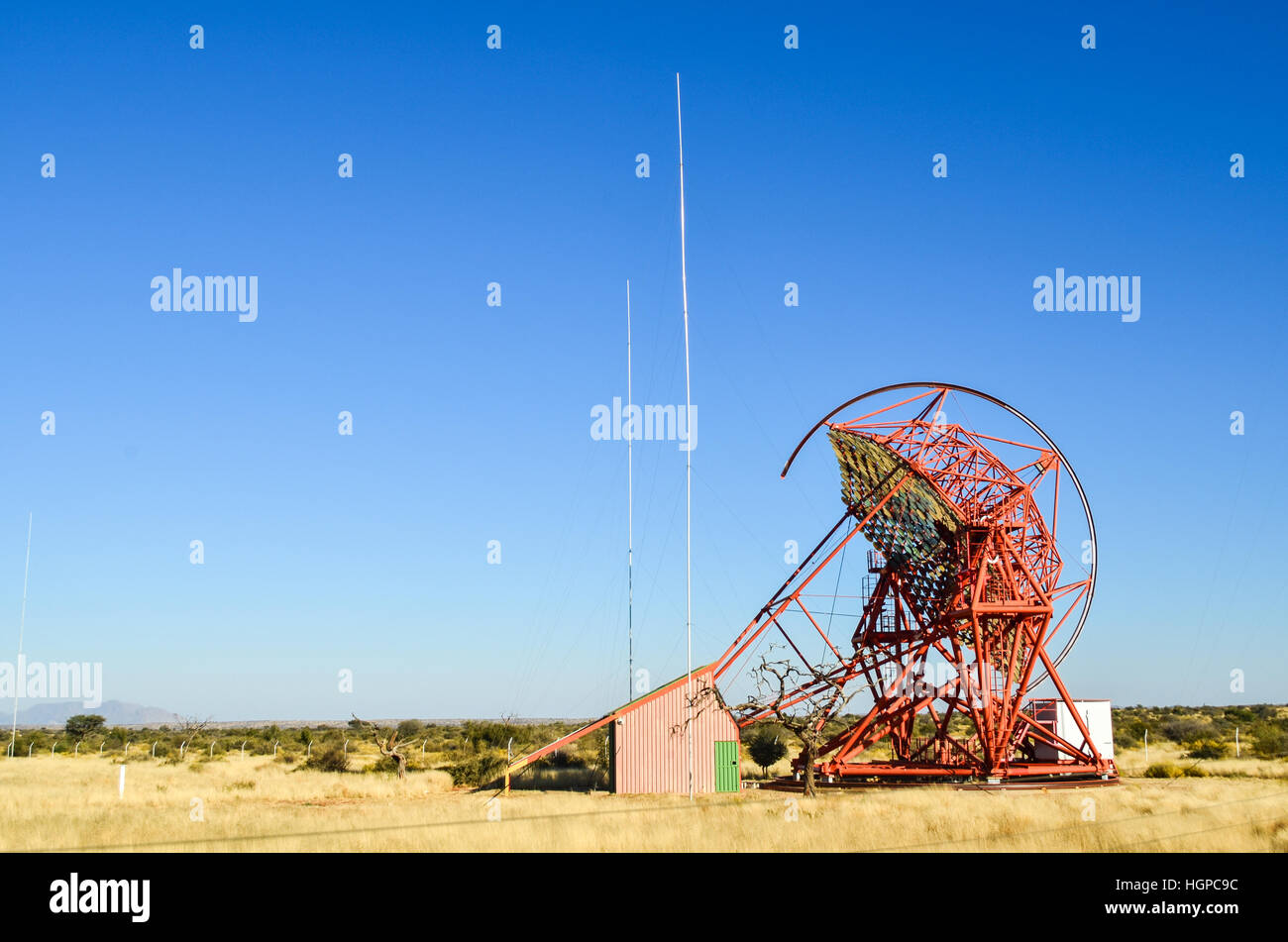 Teleskop in der Namib-Wüste in Namibia (HESS, Max Planck Institut  Stockfotografie - Alamy