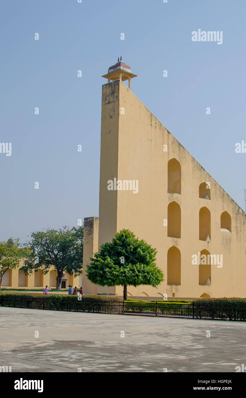 Das Gebäude des alten Observatoriums in Indien Jantar Mantar, Dzhantar, antike, Architektur, Geschichte, Indien, Jaipur, Mantar Stockfoto