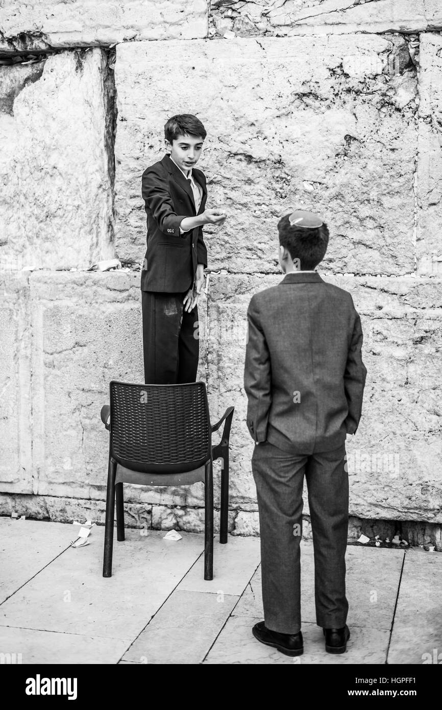 Chassidischen Juden beten an der Klagemauer, Jerusalem, Israel, Nahost, Asien Stockfoto