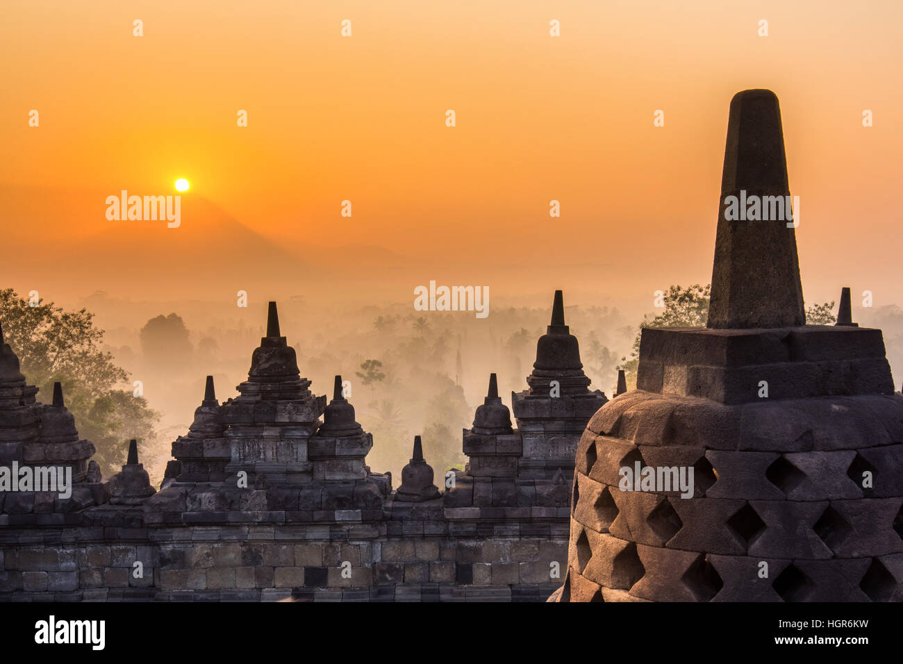 Borobudur Tempel in Twilight Zeit, Yogyakarta, Java, Indonesien. Stockfoto