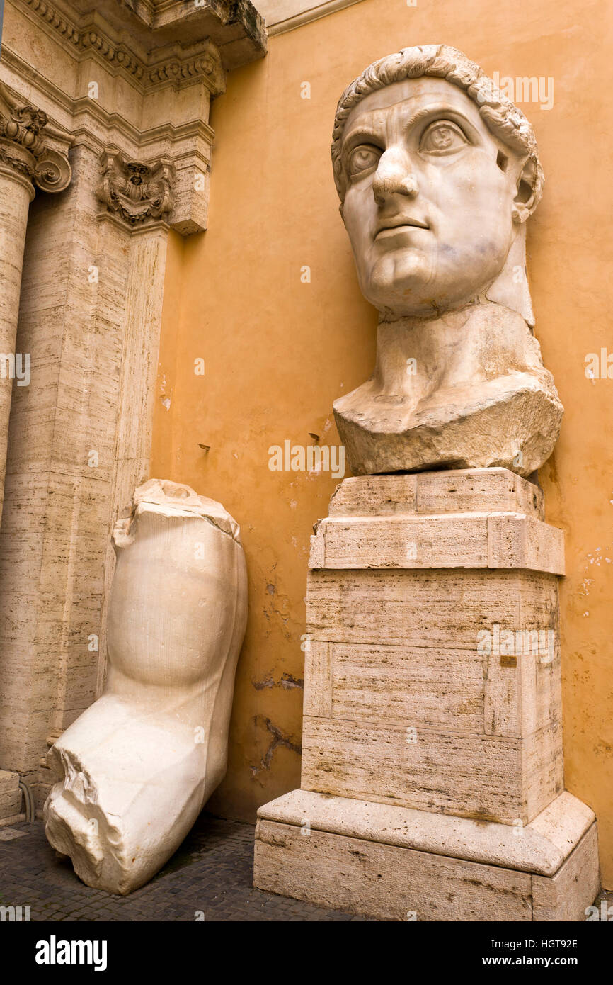 Skulptur von Kaiser Konstantin in Rom Stockfoto