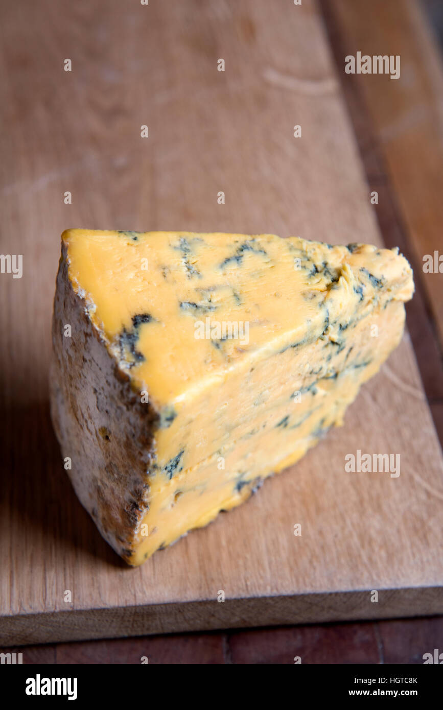 Ein Keil von Shropshire Blue Käse Stockfoto