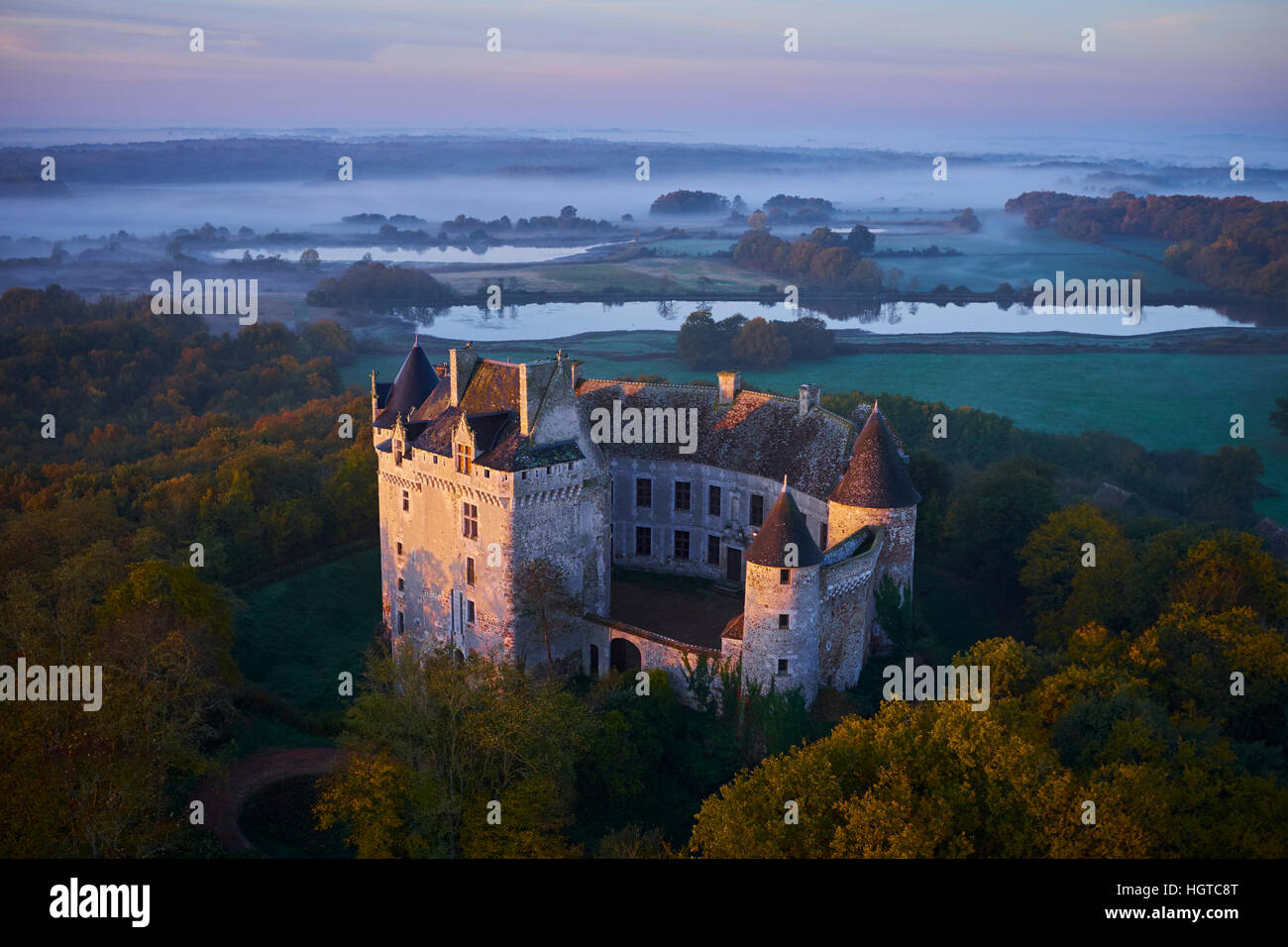 Frankreich, Indre (36), le Berry, Brenne, Naturpark, Burg von Bouchet, Luftbild Stockfoto