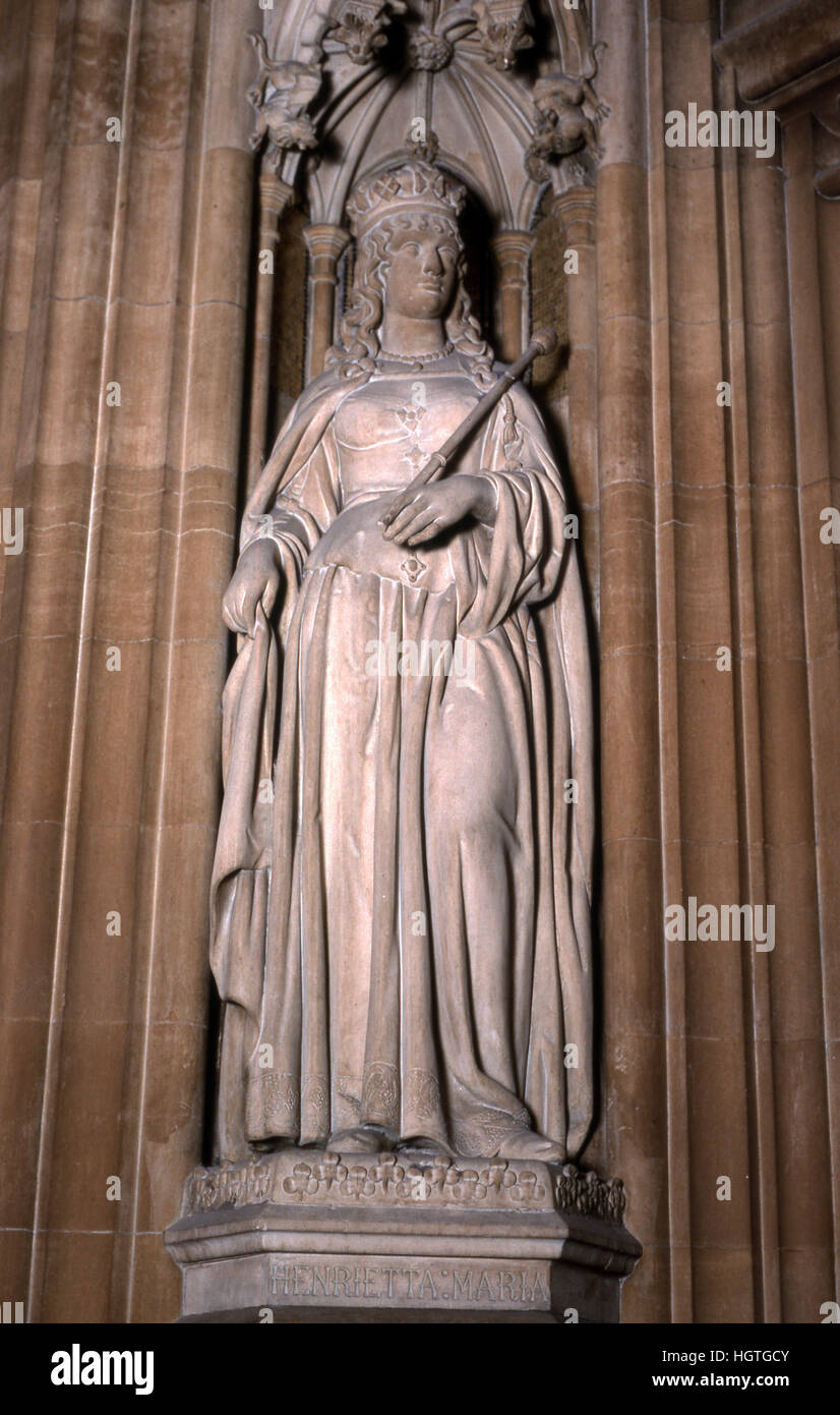 Statue der Königin Henrietta Maria im Houses of Parliament Stockfoto