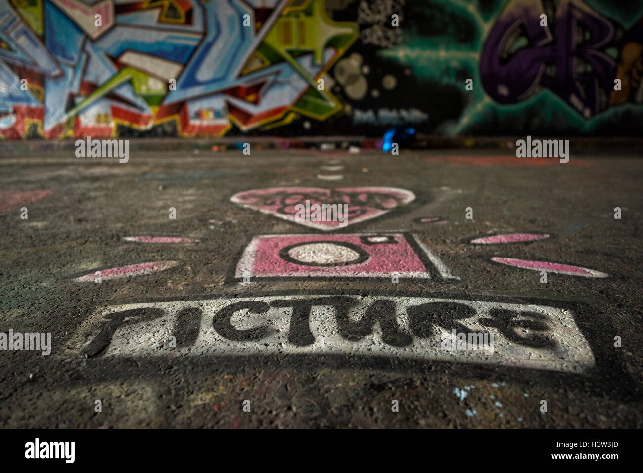 Bild hier, Graffiti Leake Street Tunnel, London Stockfoto