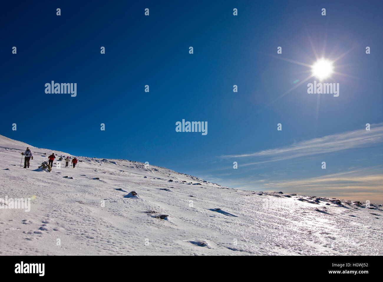 Winterwanderer nahe dem Gipfel des Mount Washington in New Hampshire White Mountains. Stockfoto