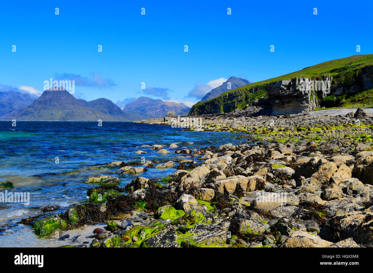 Der Strand von Dorf Elgol auf der Isle Of Skye. Stockfoto