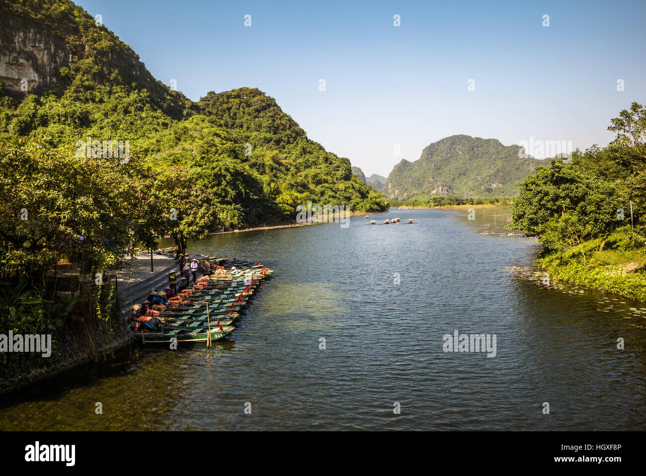 Berühmten Kalkstein-Gebirge in der Provinz Ninh Binh, Vietnam Stockfoto