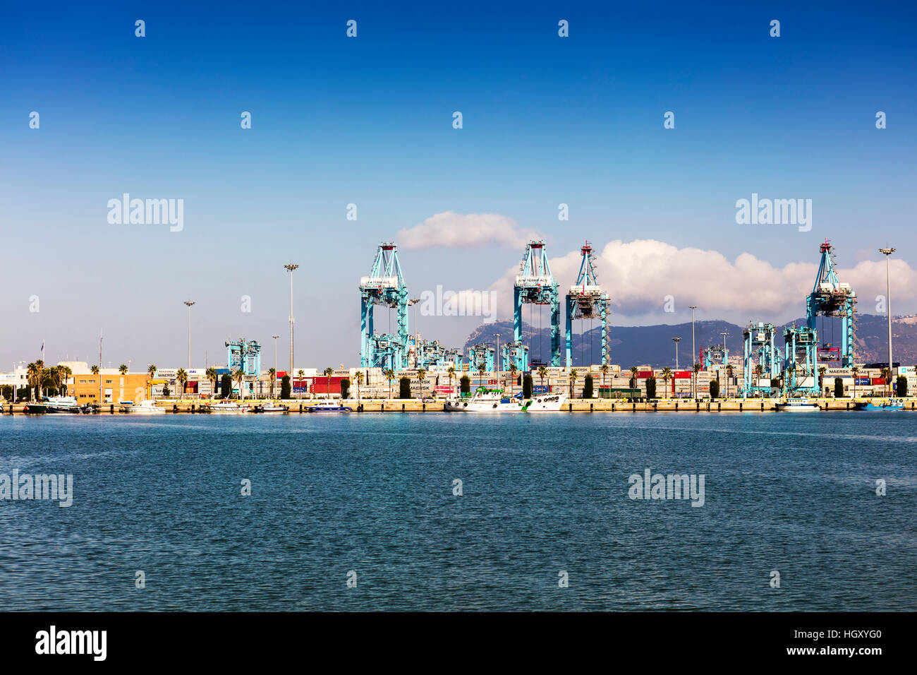 Container-terminal in der industriellen Hafen von Algeciras in Andalusien, Spanien. Stockfoto