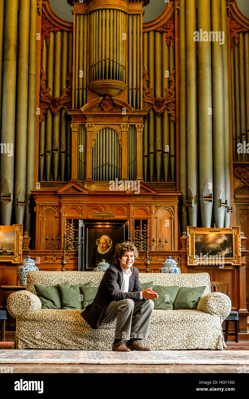 Dirigent Robin Ticciati beim Glyndebourne Festival Opera, in der Nähe von Lewes, East Sussex. Stockfoto