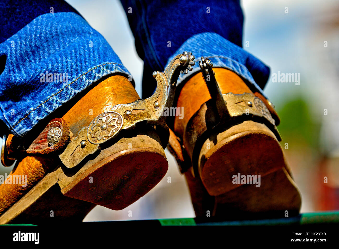 Cowboy Stiefel mit Sporen befestigt. Stockfoto