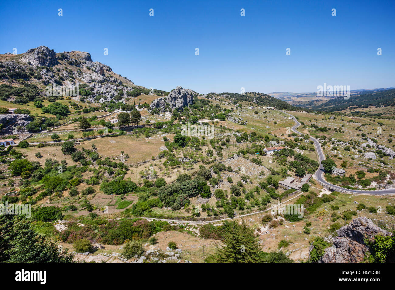 Spanien, Andalusien, Provinz Cádiz, Landschaft in der Nähe von Dorf Grazalema in den Ausläufern der Sierra del Pinar Stockfoto