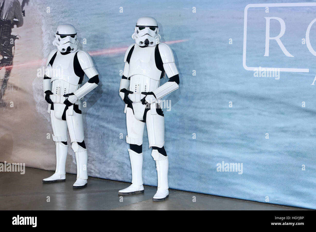 "Rogue eine: ein Star Wars-Geschichte" London Premiere bei der Tate Modern - Ankünfte besitzen statt: Stormtroopers wo: London, Vereinigtes Königreich bei: 13. Dezember 2016 Stockfoto