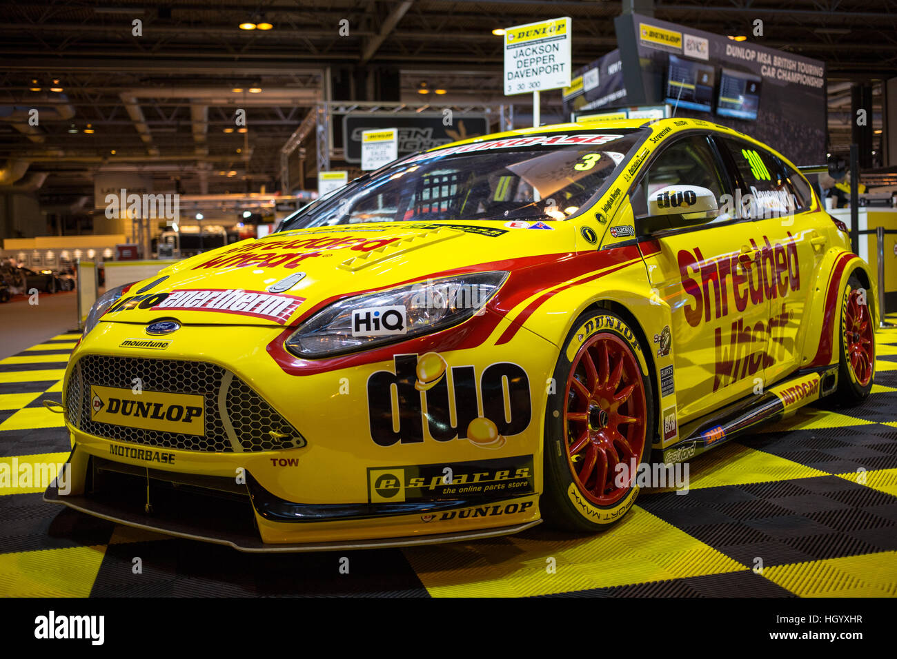 Birmingham, UK 14. Januar 2017 die neue Lackierung aus der Motorbase Leistung Ford Focus getrieben durch Martin Depper, Luke Davenport und Mat Jackson in der BTCC-Weltmeisterschaft 2017 © Steven Reh/Alamy Live News Stockfoto