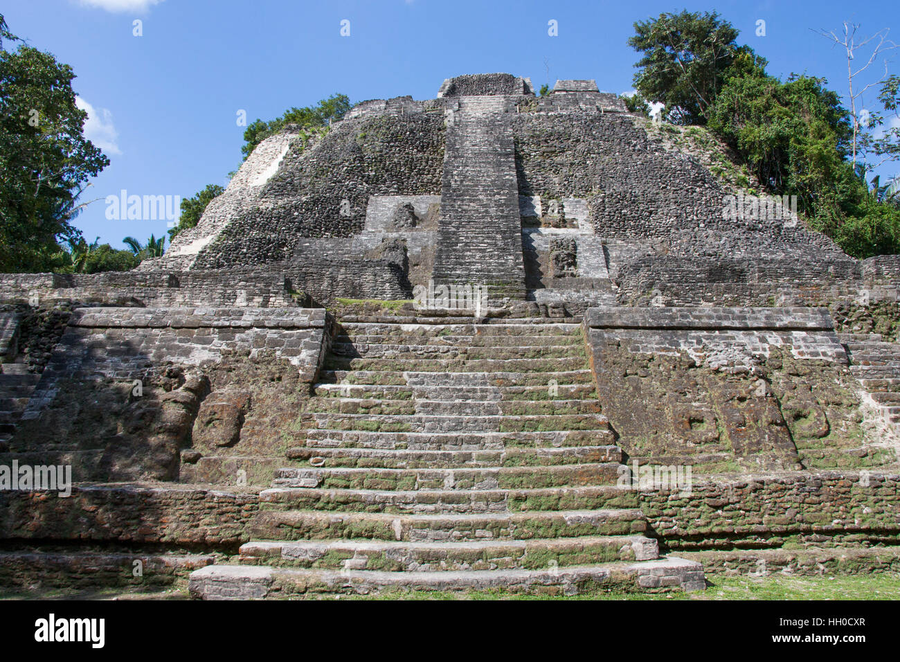 Hoher Tempel, Maya-Ruinen von Lamanai, Belize Stockfoto