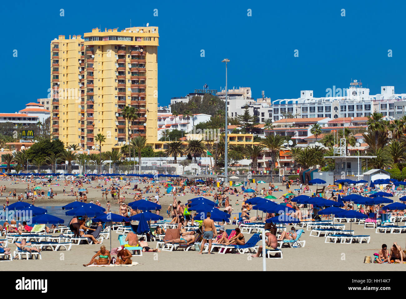 Strand von Los Christianos auf Teneriffa, Kanarische Inseln Stockfoto