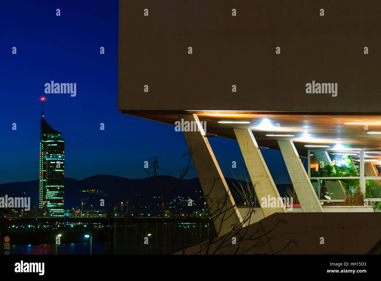 Wien, Wien: Wohnhaus der Donau City und Millennium Tower, 22., Wien, Österreich Stockfoto