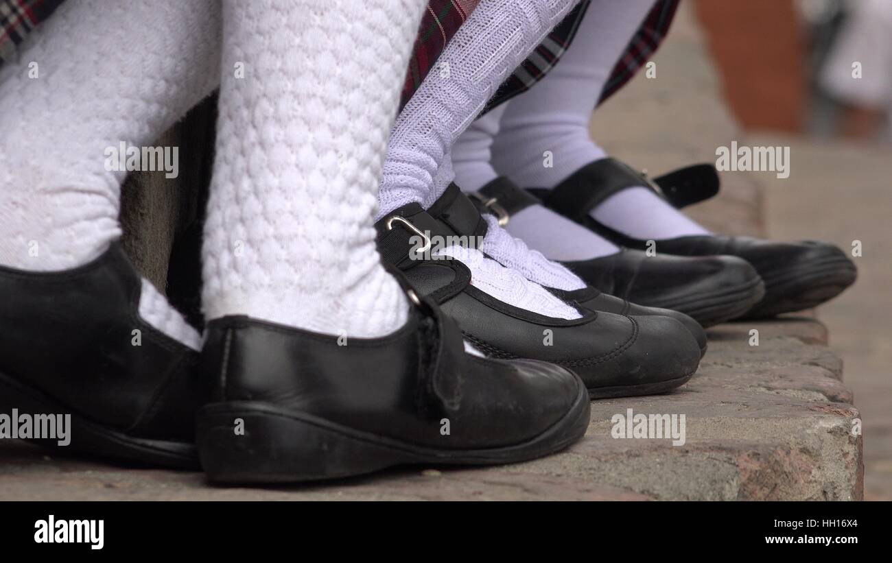 Studentinnen-Socken und Schuhe Stockfoto