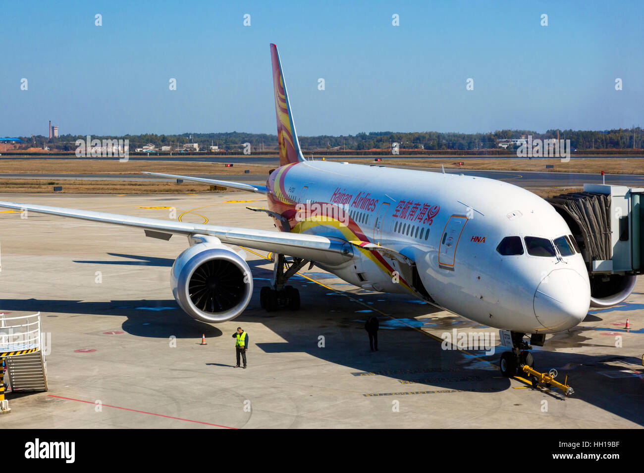 Hainan-Airways-Maschine auf dem Rollfeld in Changsha Huanghua, Flughafen, Hunan-Provinz, China Stockfoto