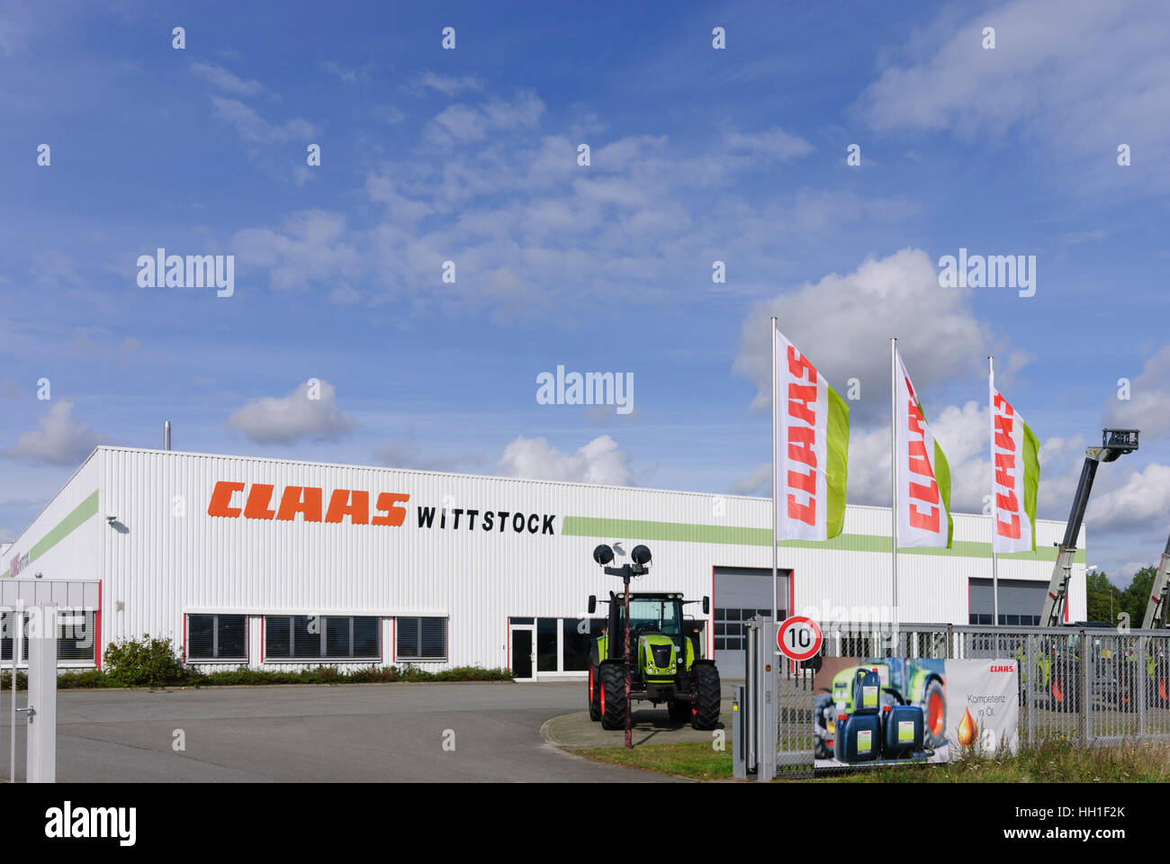 Biogasanlage: Landmaschinen Händler, Brandenburg, Deutschland Stockfoto