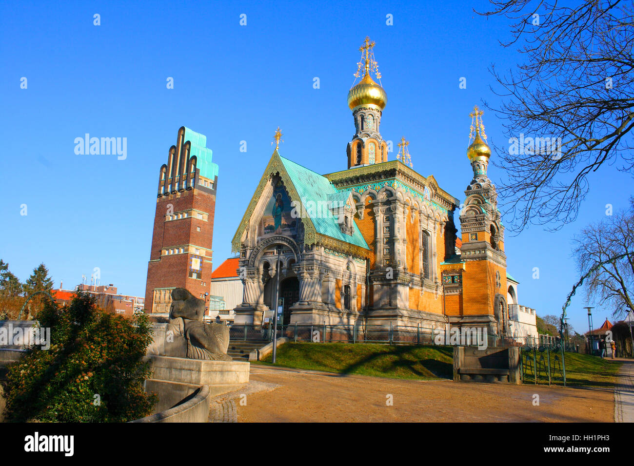 Russische Kapelle und Hochzeitsturm auf der Mathildenhöhe. Darmstadt. Hessen. Deutschland Stockfoto