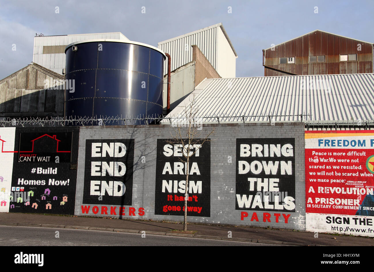 Internationalen Friedensmauer in Belfast Stockfoto