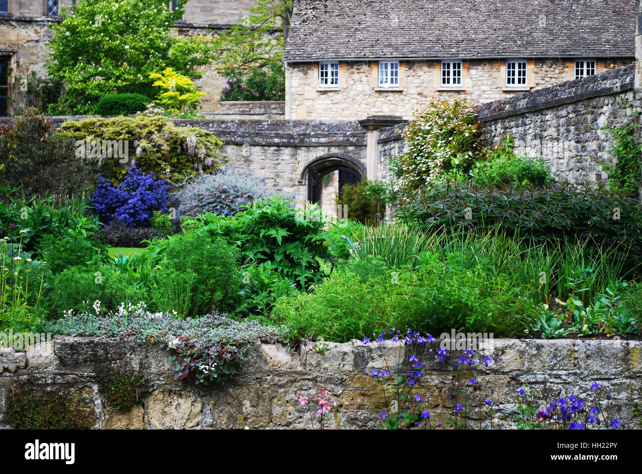 ummauerten Bauerngarten am College in Oxford Stockfoto