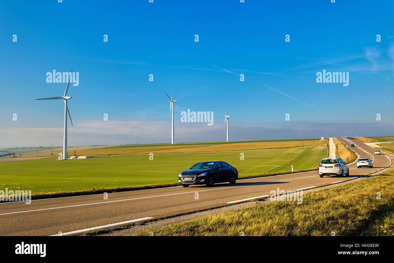 Wind powered car -Fotos und -Bildmaterial in hoher Auflösung – Alamy