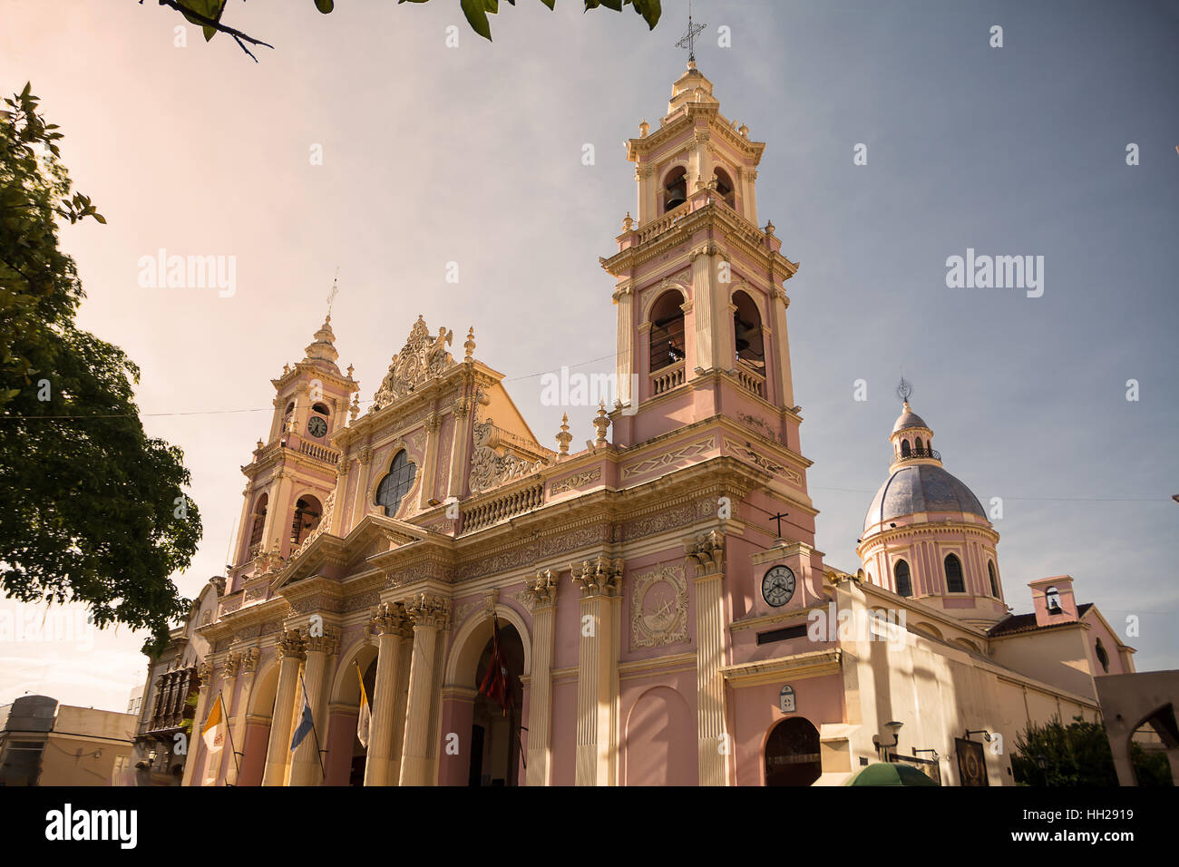 Kathedrale von Salta bei Sonnenuntergang (Argentinien) Stockfoto