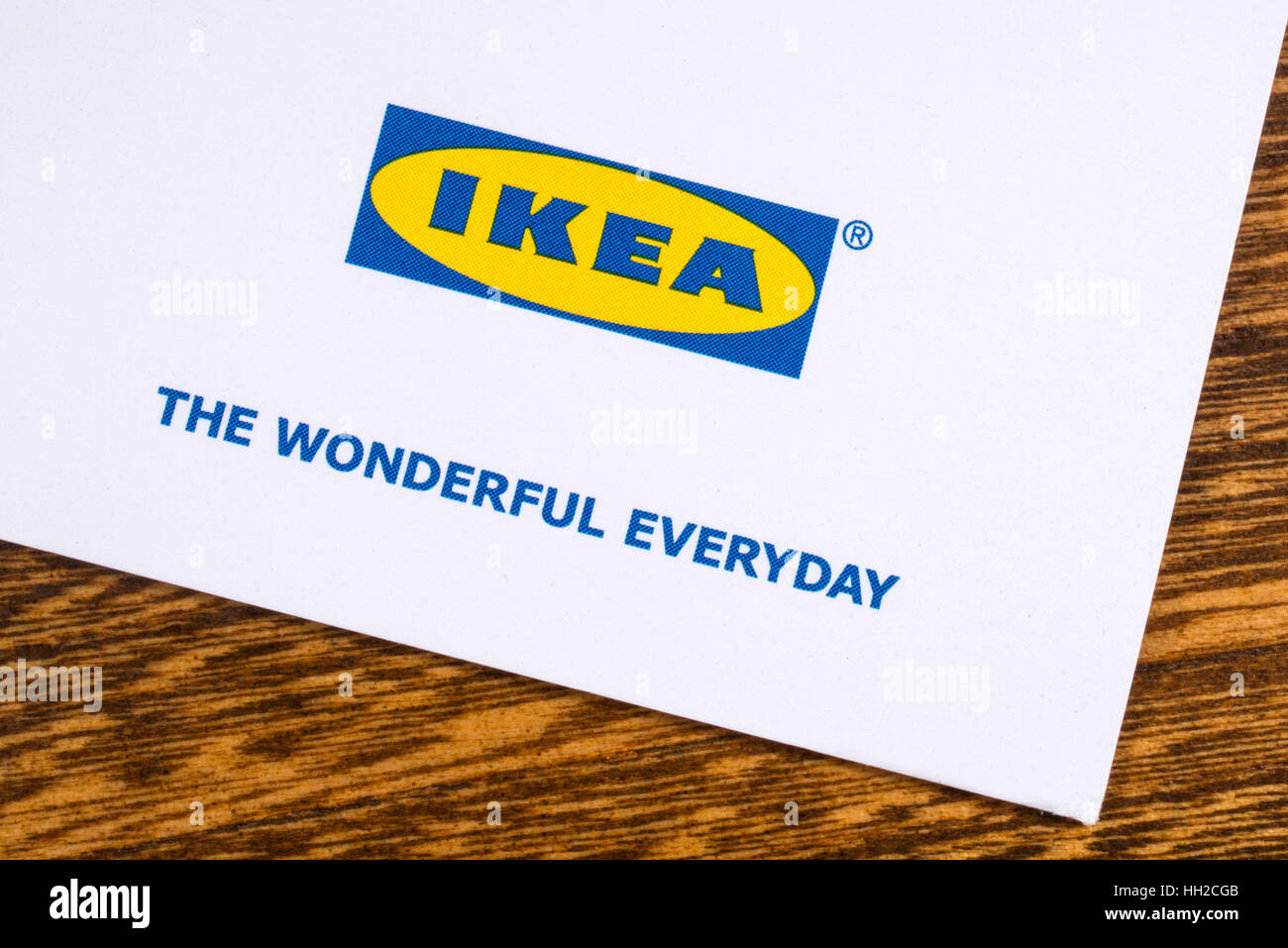 LONDON, UK - 13. Januar 2017: Eine Nahaufnahme der Ikea-Firmen-Logo mit der wunderbaren Alltags Firmenslogan. Stockfoto