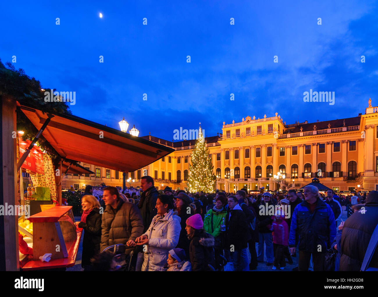 Wien, Wien: Schloss Schönbrunn; Weihnachtsmarkt Christkindlmarkt, 13., Wien, Österreich Stockfoto