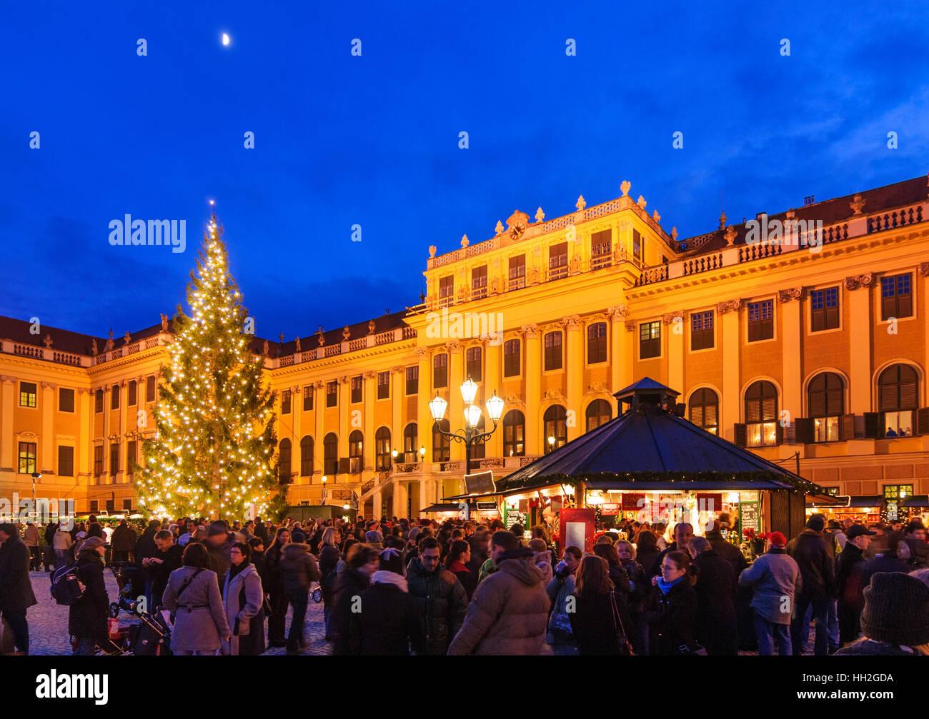 Wien, Wien: Schloss Schönbrunn; Weihnachtsmarkt Christkindlmarkt, 13., Wien, Österreich Stockfoto