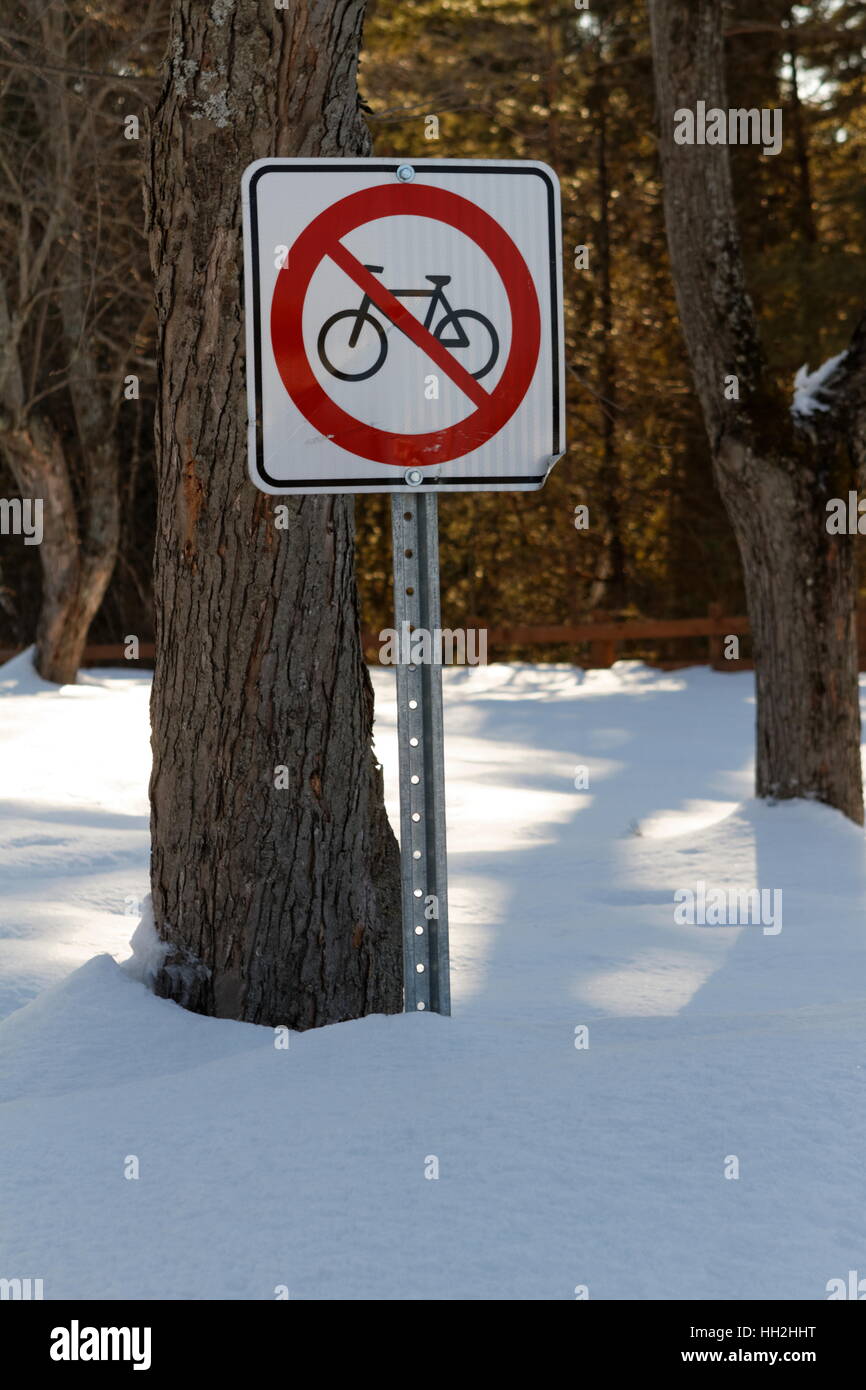 Melden Sie keine Fahrräder im Winter Stockfoto