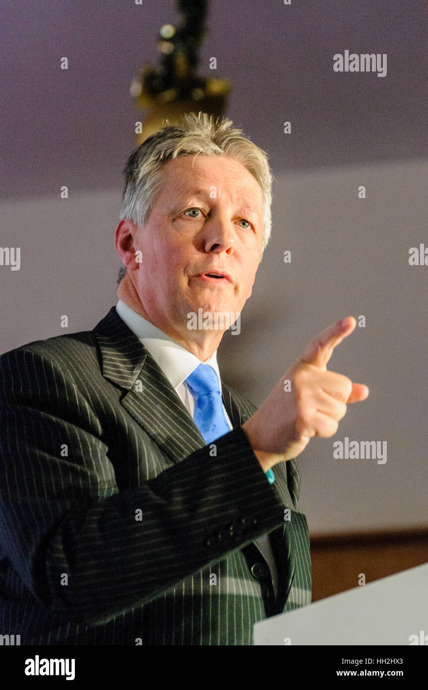 Belfast, Nordirland. 27. November 2010 - Party Peter Robinson, Parteichef, DUP-Konferenz. Stockfoto