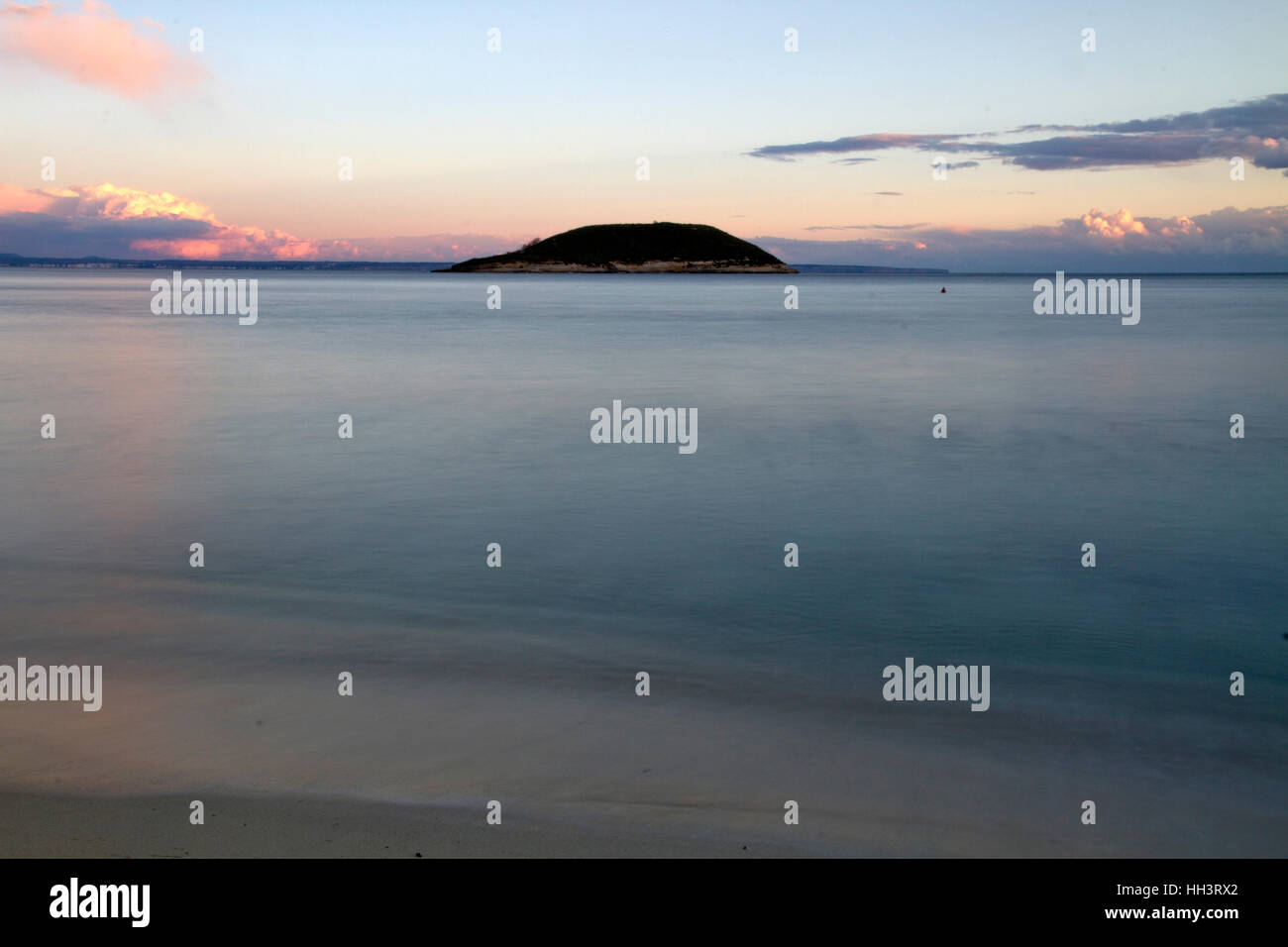 Magaluf Langzeitbelichtung klare Wasser und Himmel eine Insel Meer Landschaft Szene Tageslicht, Mallorca Spanien Stockfoto