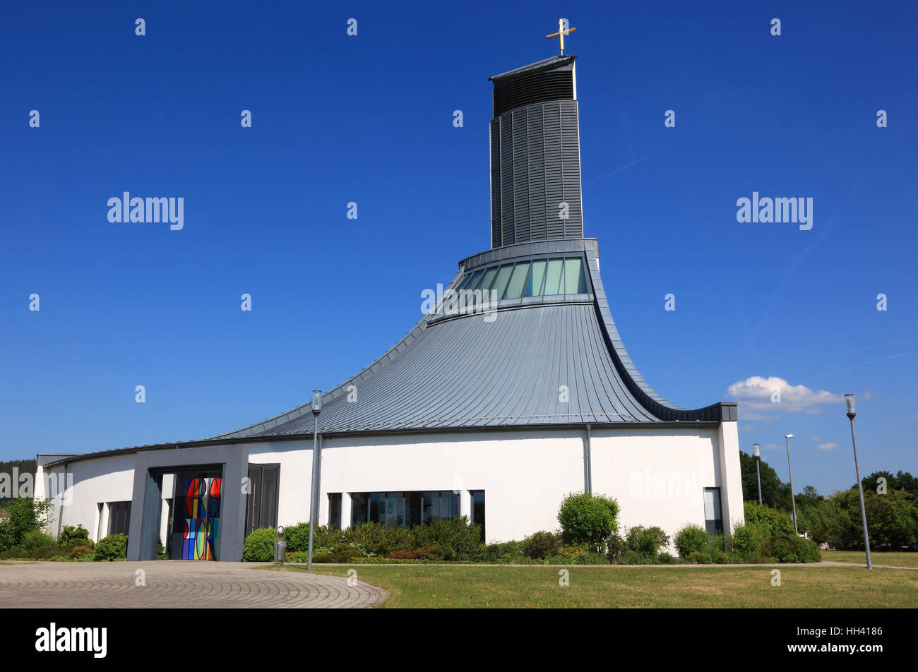 Straße der Kirche St. Christophorus Himmelkron, Landkreis Kulmbach, Upper Franconia, Bayern, Deutschland Stockfoto