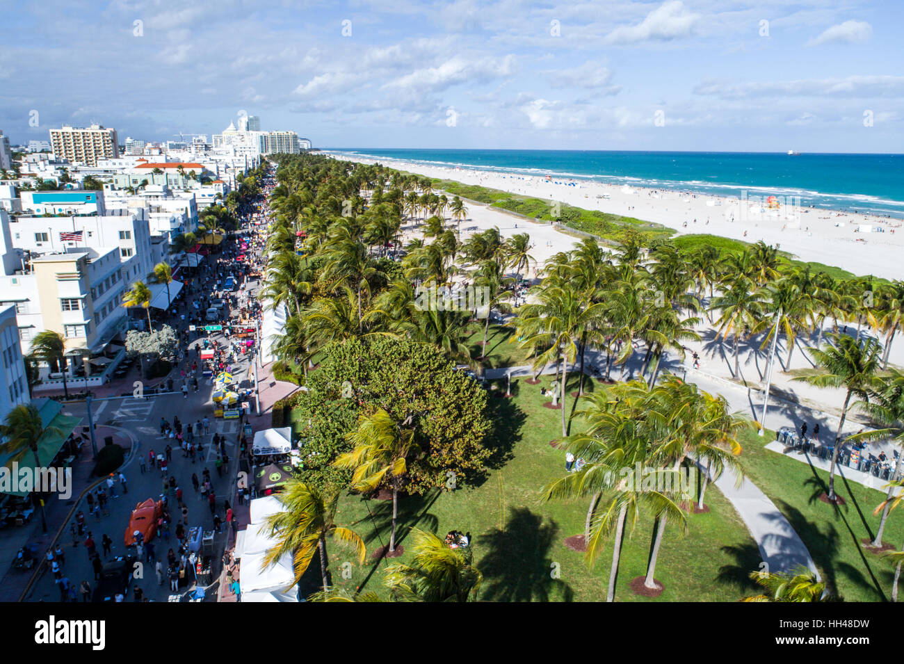 Miami Beach, Florida, Ocean Drive, Art déco-Wochenende, Festival, Lummus Park, Hotels, Luftaufnahme von oben, FL170114.002 Stockfoto