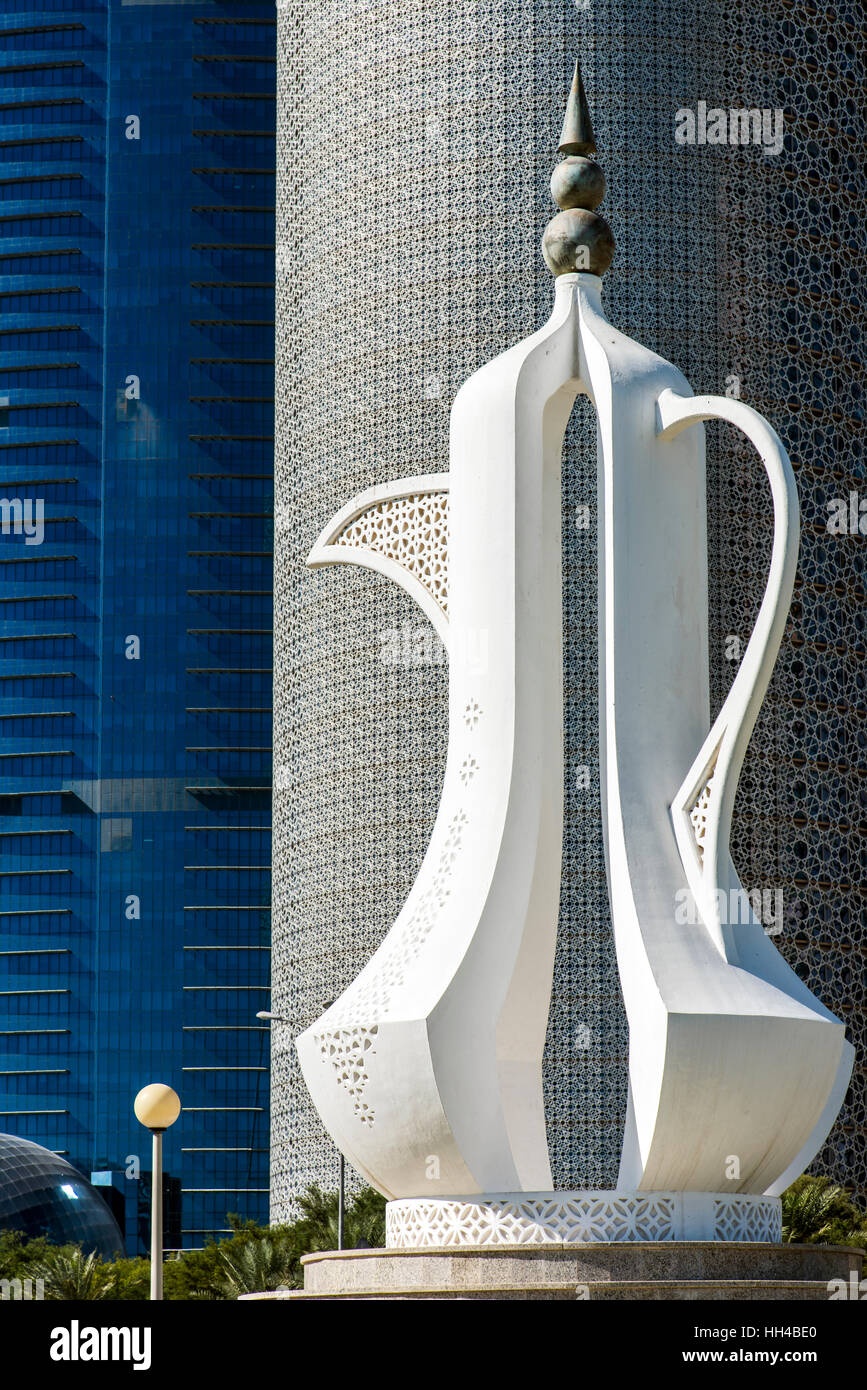 Arabischer Kaffee Topf Skulptur, Doha, Katar Stockfoto