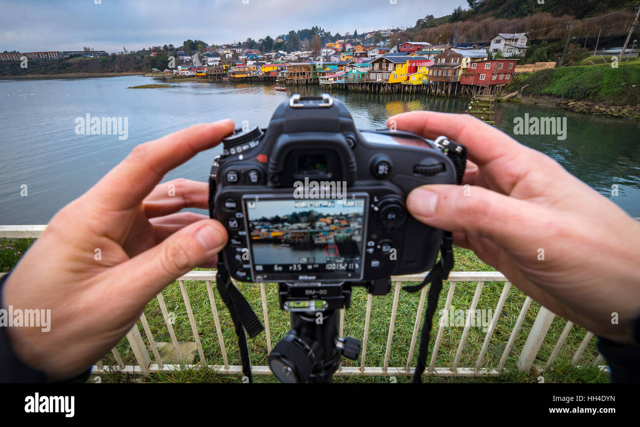 Große Insel Chiloé. Die Seen, Chile. Palafitos in Castro. Stockfoto