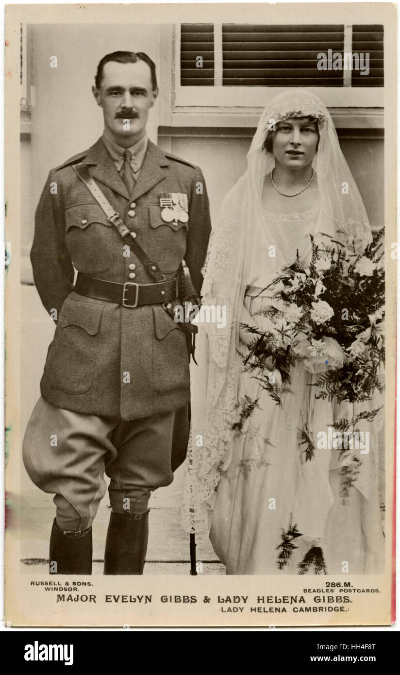 Die Hochzeit von Major (später Oberst) John Evelyn Gibbs (1879-1932), Lady Helena Cambridge (geb. Prinzessin Helena von Teck, einen Titel geändert nach dem Ausbruch des 1. Weltkrieges) (1899 – 1969) am St.-Georgs Kapelle, Windsor Schloß, Windsor, Berkshire, England auf 2n Stockfoto