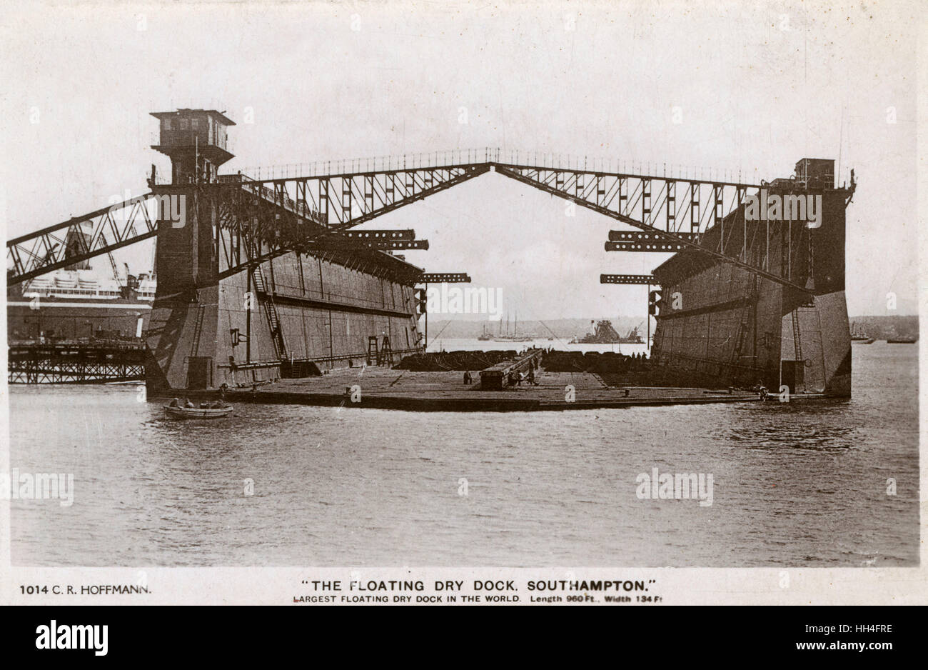 Das größte schwimmende Trockendock der Welt - Southampton Stockfoto