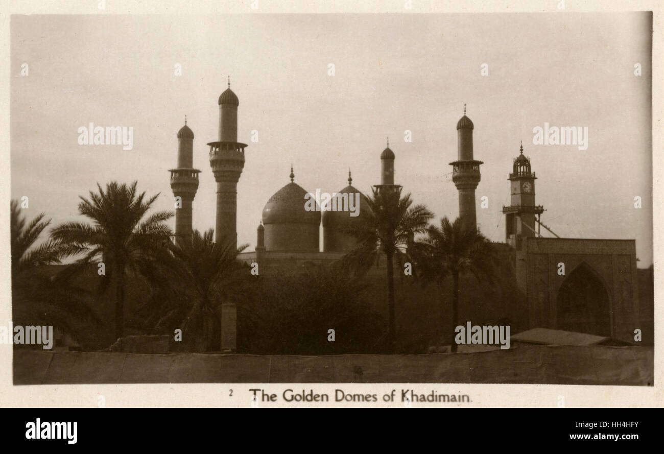 Goldene Kuppeln der Moschee Al-Kadhimiya (Khadimain), Bagdad, Irak. Stockfoto