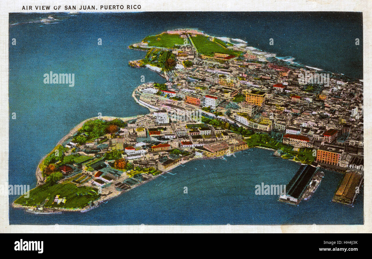 Blick aus der Vogelperspektive auf San Juan, Puerto Rico und den Nordatlantik Stockfoto