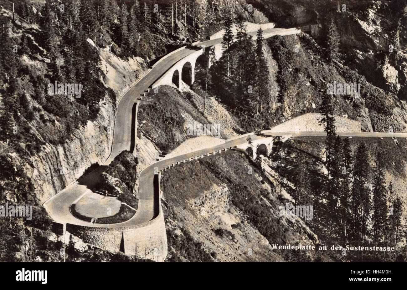 Schweiz - Switchback Biegen Sie in die Sustenstraße ein Stockfoto