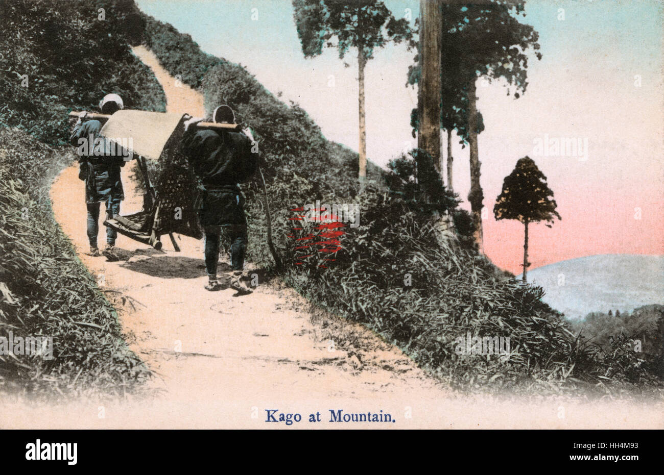 Japan - Ein Kago-Wurf, der den Berg hinauf getragen wird Stockfoto